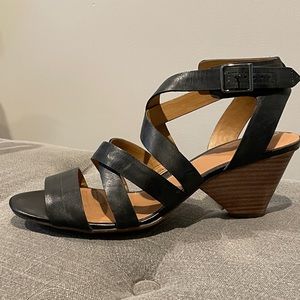 Clarks sandals like new